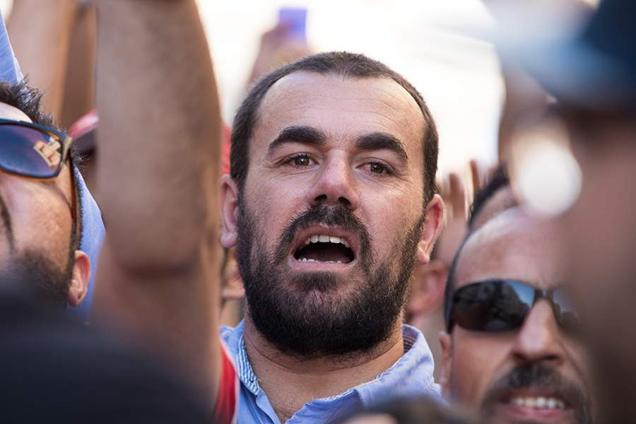 Photo of Nasser Zafzafi arrête sa grève de la faim