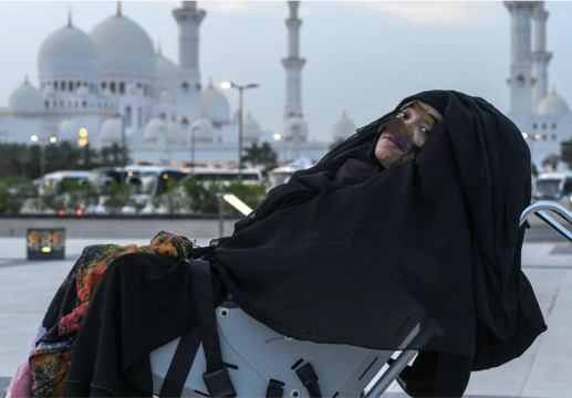 Photo of Miracle : Une Emiratie s’est réveillée après 27 ans de coma profond !
