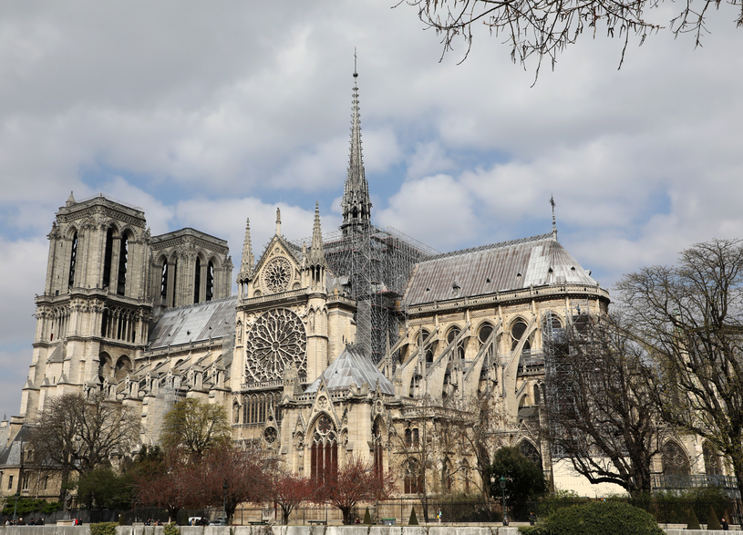 Photo of France : Les députés approuvent le projet de loi encadrant la restauration de la cathédrale Notre Dame de Paris