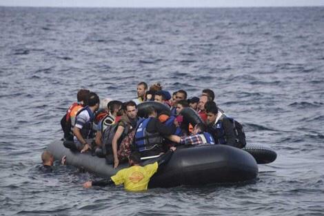Photo of La marine espagnole sauve des immigrants marocains sur la côte de Ceuta