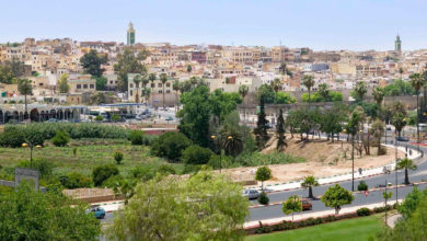 Photo of Meknès applique l’enseignement à distance dans 2 quartiers !