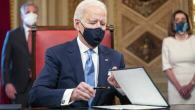 Photo of Biden signe 17 décrets exécutifs après son arrivée à la Maison Blanche !