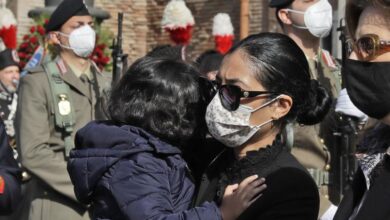 Photo of Révélations de Zakia Seddiki : «Mon mari a été trahi par quelqu’un qui nous est proche» !