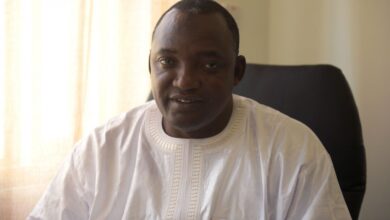 Photo of Gambie: Le président sortant Adama Barrow candidat à l’élection présidentielle du 4 décembre :