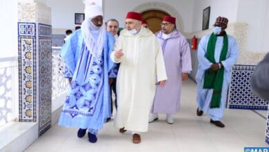 Photo of Le khalife général de la Tariqa tijaniya au Nigeria visite l’Institut Mohammed VI de Formation des Imams Mourchidine et Mourchidat