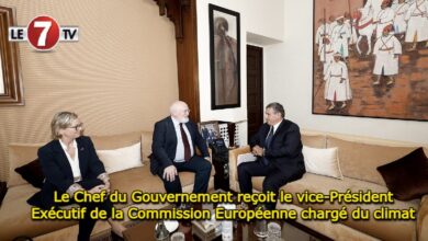 Photo of Le Chef du Gouvernement reçoit le vice-Président Exécutif de la Commission Européenne chargé du climat