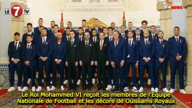 Photo of Le Roi Mohammed VI reçoit les membres de l’Équipe Nationale de Football et les décore de Ouissams Royaux