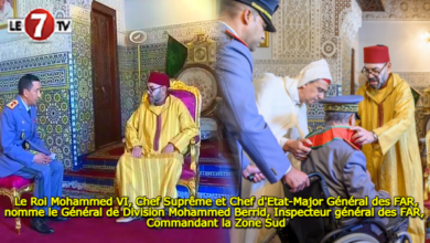 Photo of Le Roi Mohammed VI, Chef Suprême et Chef d’Etat-Major Général des FAR, nomme le Général de Division Mohammed Berrid, Inspecteur général des FAR, Commandant la Zone Sud