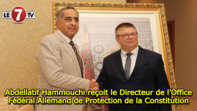 Photo of Abdellatif Hammouchi reçoit le Directeur de l’Office Fédéral Allemand de Protection de la Constitution