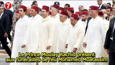 Photo of Le Prince Moulay Rachid présent aux funérailles de feu Mohamed Moatassim 